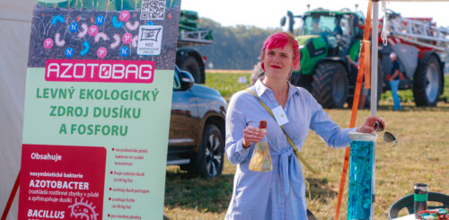 Ing. Michaela Škeříková, Ph.D., hovořila o produktových řadách Nitrazon +N a Azotobag Foto archiv FARMA ŽIRO
