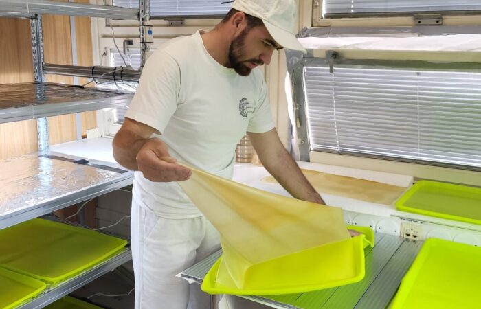 výroba bio-fólie v laboratoři (1)